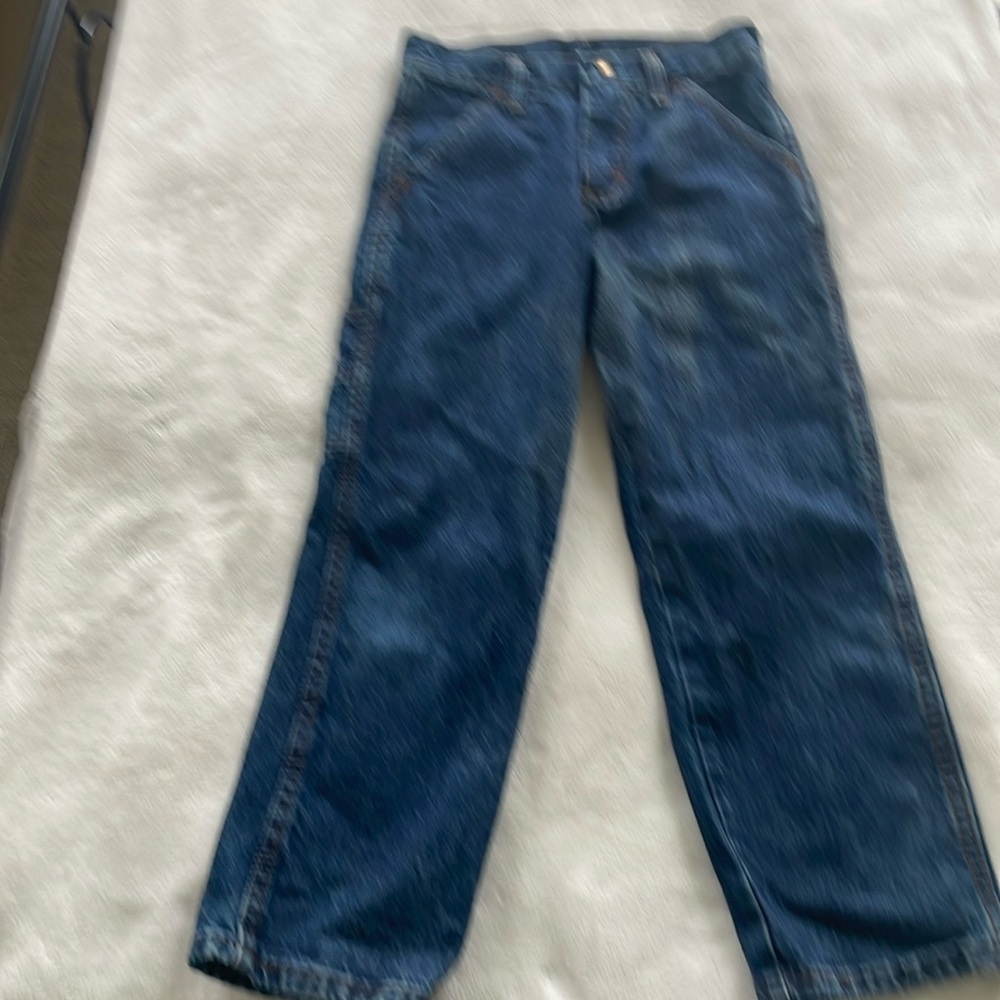 Girls size 8, leg small pocket.